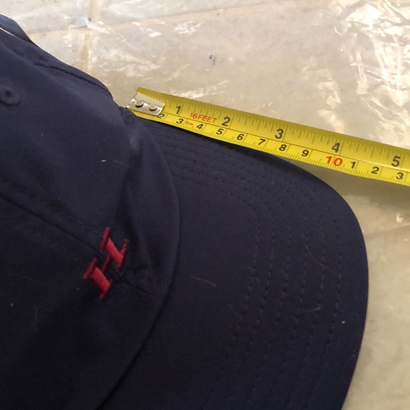 Southern Tide 🌊 Classic bb style cap with adjustable velcro strap in back - Picture 12 of 12